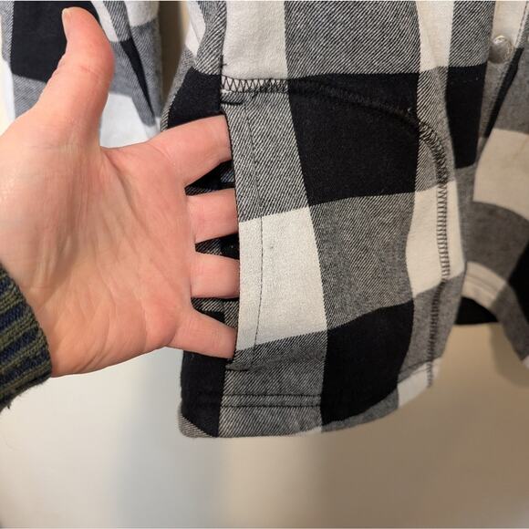 Orvis Black and White Plaid Flannel-Lined Shacket Shirt Size M - Picture 2 of 9